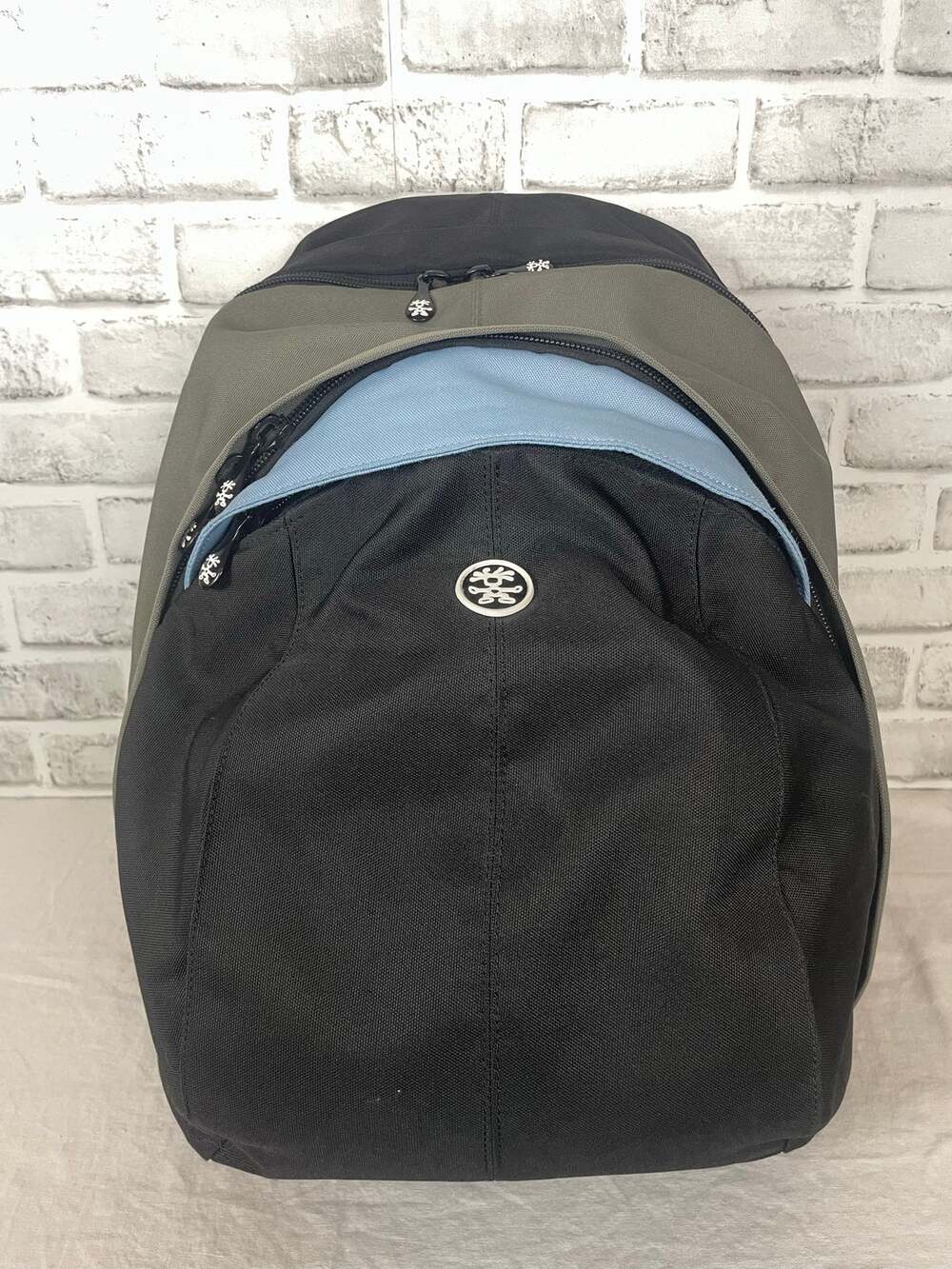 Crumpler Customary Barge Laptop Backpack Camera Bag Travel Pack Black